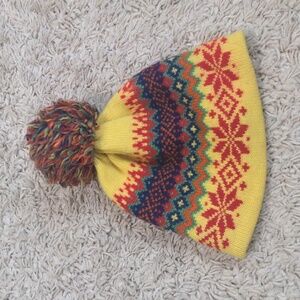 Fairisle MacNaughton Pom Pom Colorful Rainbow Wool Winter Beanie